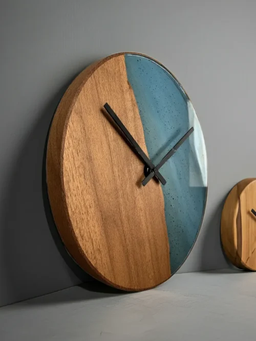 Wood and Resin Wall Watch 20×20″ – Handmade Epoxy & Wood Wall Clock by Razvi Exports