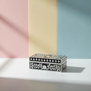 traditional bone inlay box featuring quatrefoil border inlay design