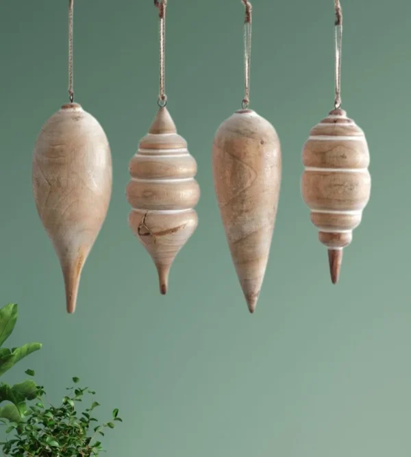wooden christmas decoration - manufacturer Razvi Exports